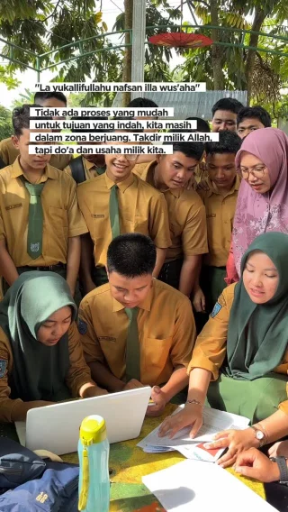 Instagram post from official.sman14pekanbaru. This post is in position 3.