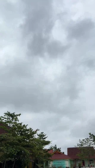 Instagram post from official.sman14pekanbaru. This post is in position 11.